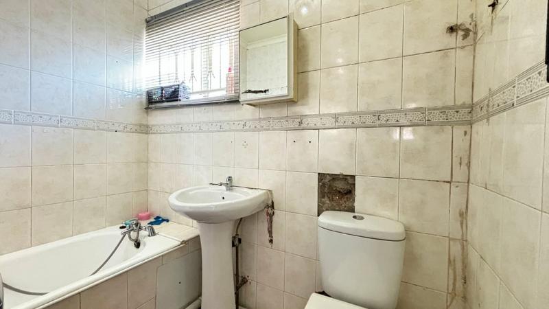 3 Bedroom Property for Sale in Chrisville Gauteng