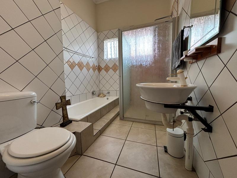 3 Bedroom Property for Sale in Florida Glen Gauteng