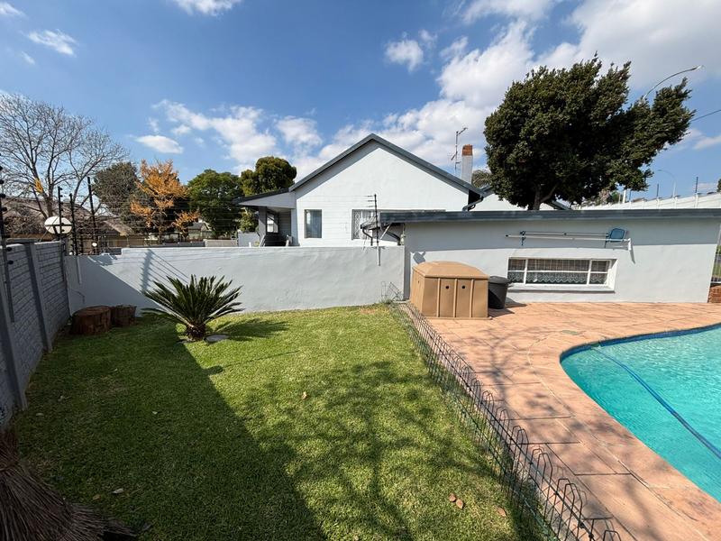 3 Bedroom Property for Sale in Florida Glen Gauteng