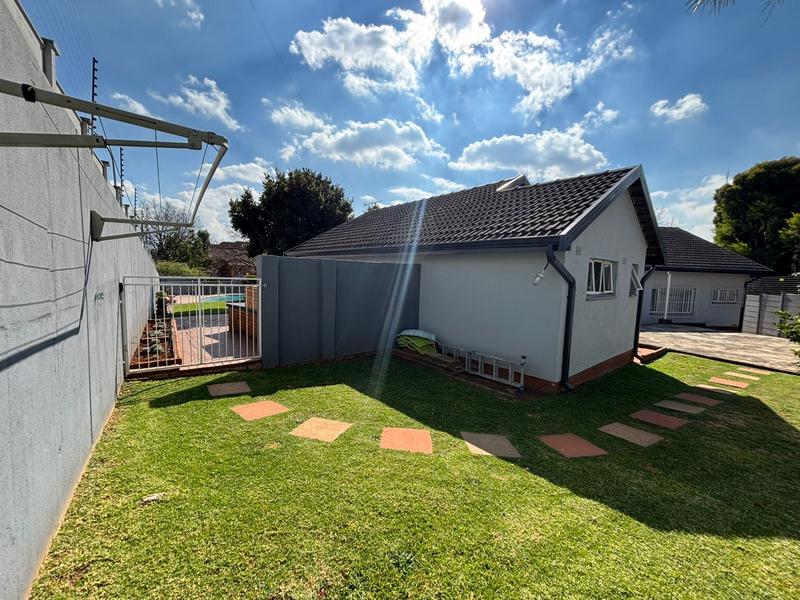 3 Bedroom Property for Sale in Florida Glen Gauteng