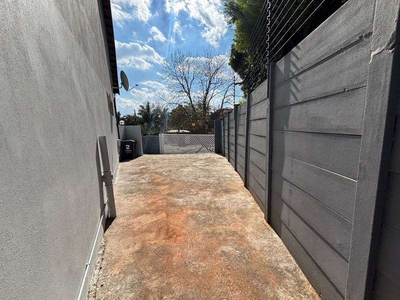 3 Bedroom Property for Sale in Florida Glen Gauteng