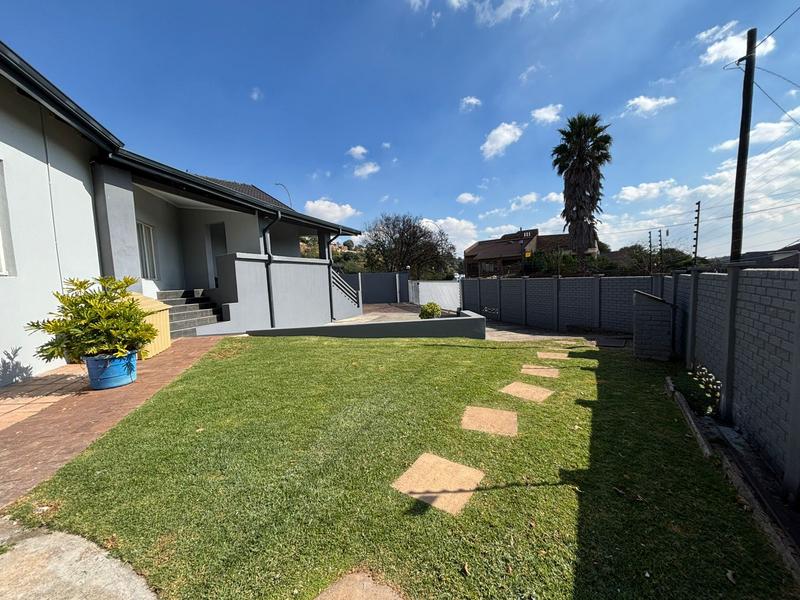 3 Bedroom Property for Sale in Florida Glen Gauteng