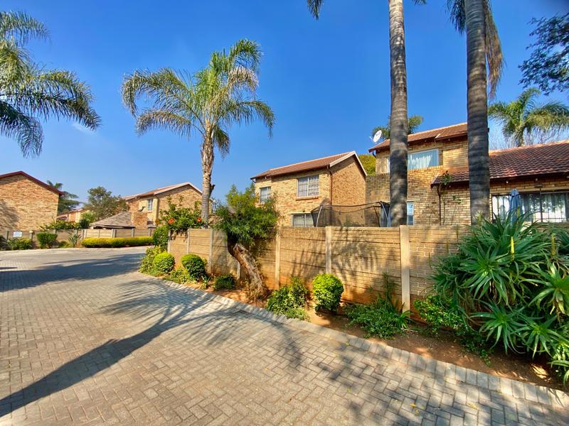 3 Bedroom Property for Sale in Allens Nek Gauteng