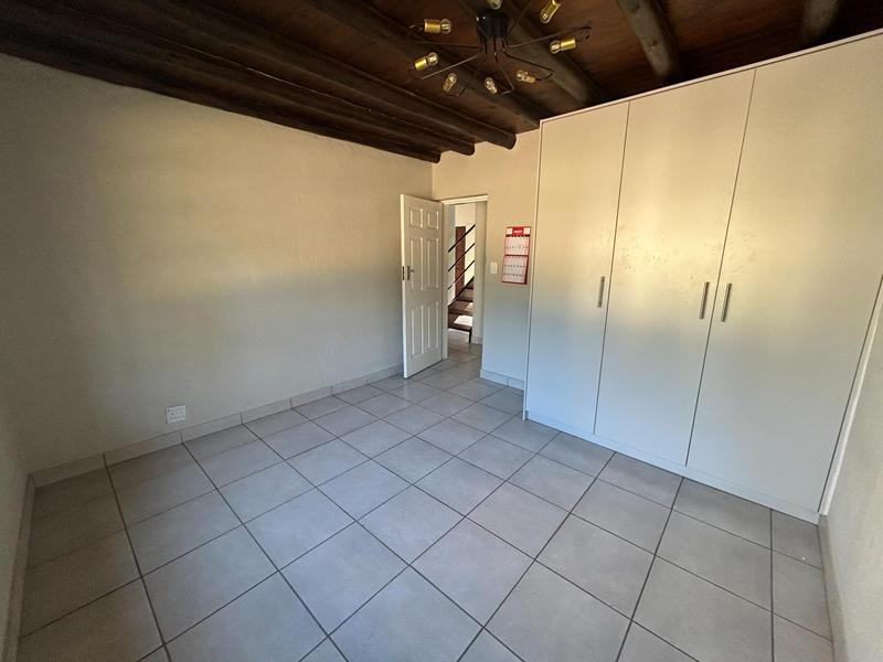 3 Bedroom Property for Sale in Knoppieslaagte Gauteng