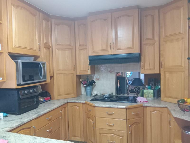 4 Bedroom Property for Sale in Eldoraigne Gauteng