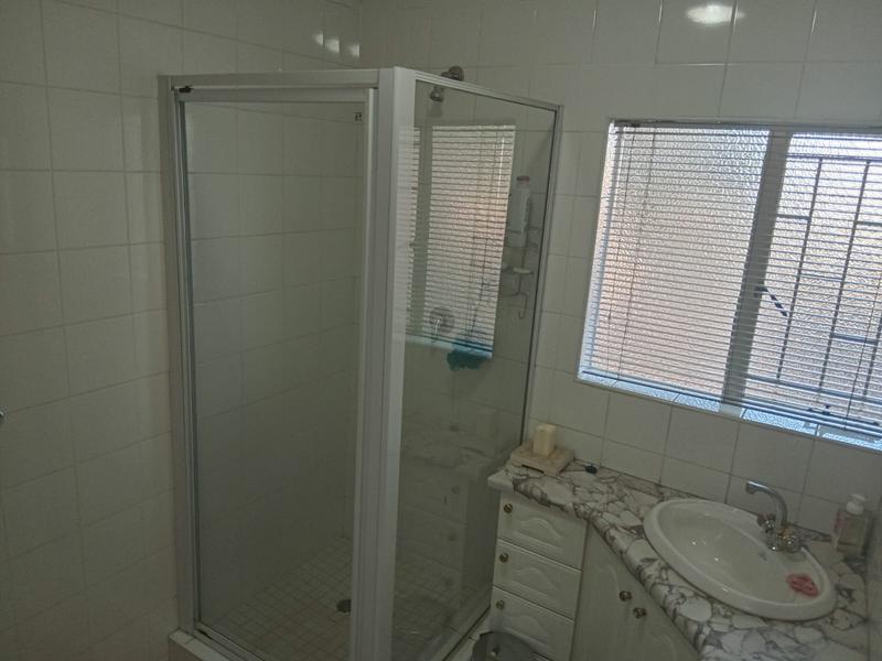 4 Bedroom Property for Sale in Eldoraigne Gauteng