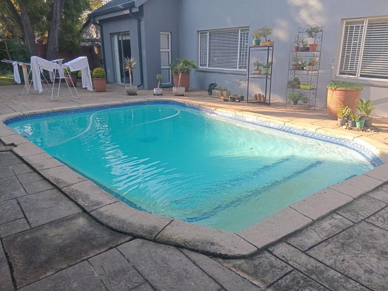 4 Bedroom Property for Sale in Eldoraigne Gauteng
