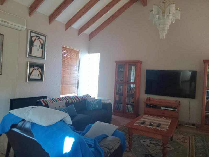 4 Bedroom Property for Sale in Eldoraigne Gauteng