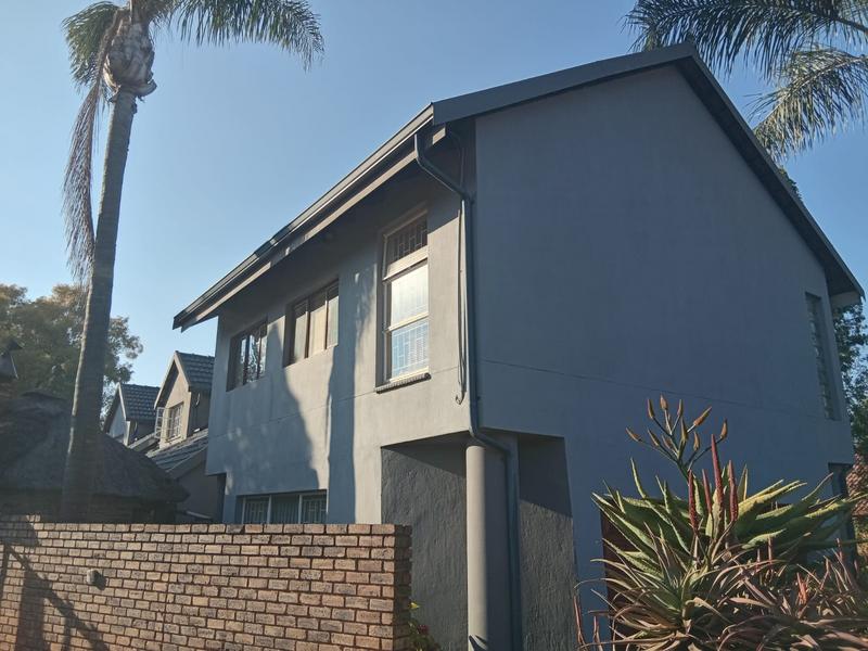 4 Bedroom Property for Sale in Eldoraigne Gauteng