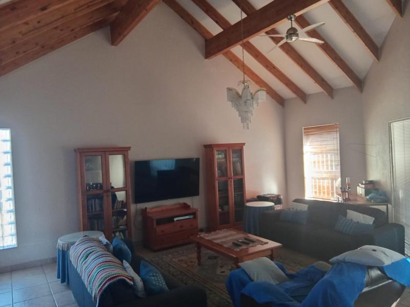 4 Bedroom Property for Sale in Eldoraigne Gauteng