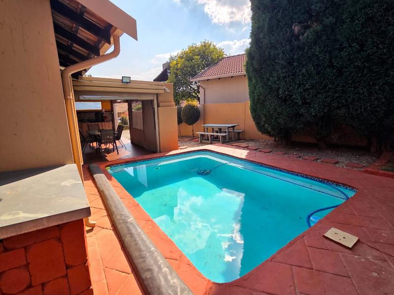 3 Bedroom Property for Sale in Thatchfield Gauteng