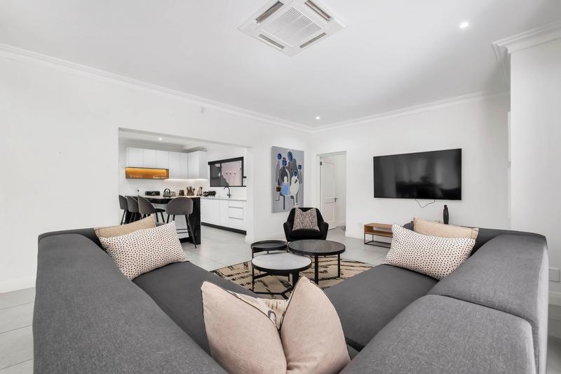 To Let 4 Bedroom Property for Rent in Atholl Gauteng