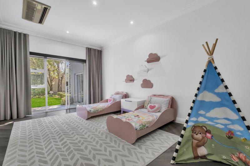 To Let 4 Bedroom Property for Rent in Atholl Gauteng