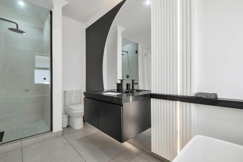 To Let 4 Bedroom Property for Rent in Atholl Gauteng