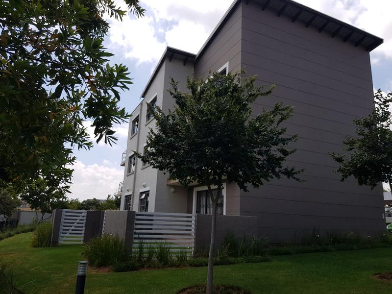 1 Bedroom Property for Sale in Fourways Gauteng