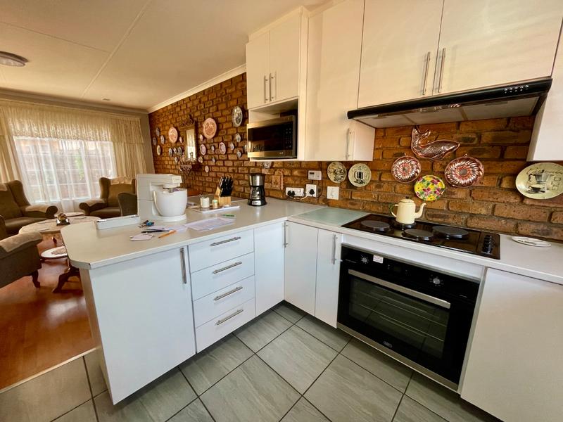 2 Bedroom Property for Sale in Krugersdorp North Gauteng