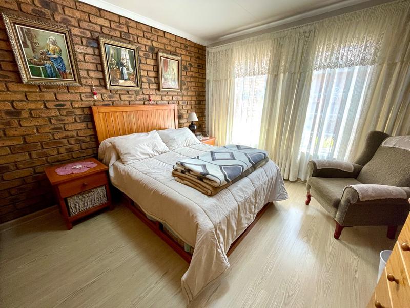 2 Bedroom Property for Sale in Krugersdorp North Gauteng