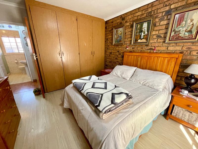 2 Bedroom Property for Sale in Krugersdorp North Gauteng