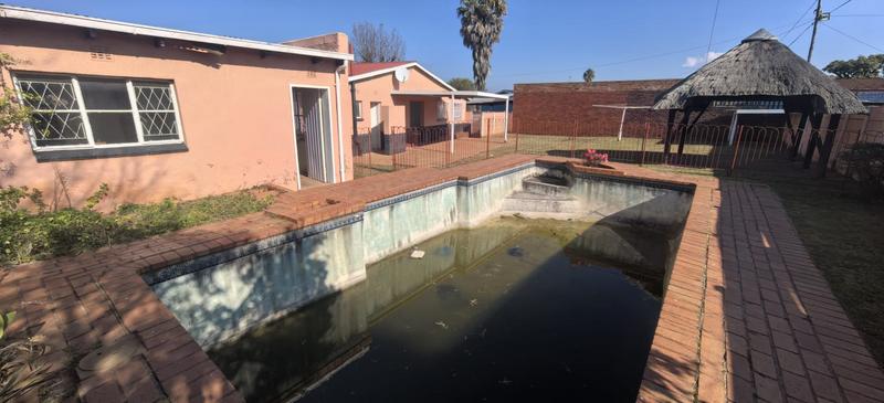3 Bedroom Property for Sale in Witpoortjie Gauteng