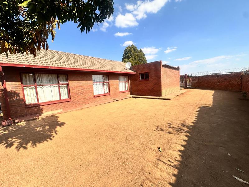 3 Bedroom Property for Sale in Soshanguve Gauteng