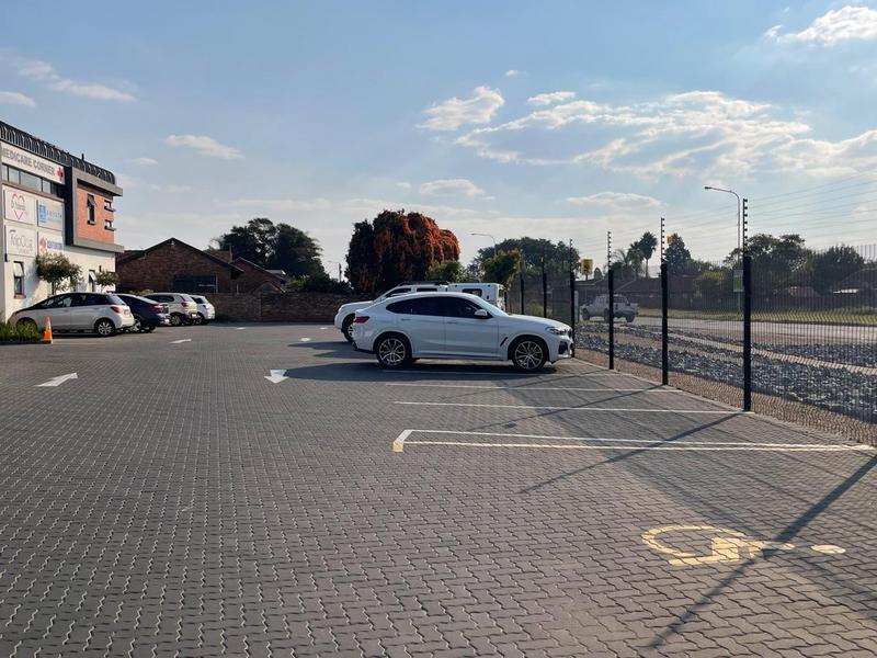 To Let Commercial Property for Rent in Wierda Park Gauteng