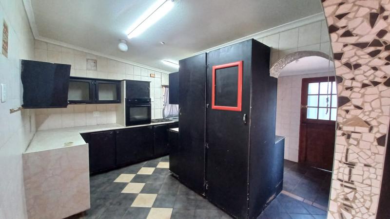 3 Bedroom Property for Sale in Mountain View Gauteng