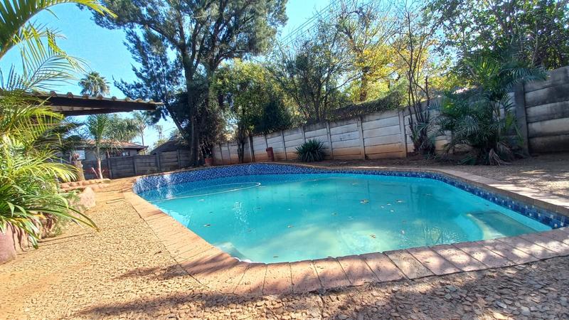 3 Bedroom Property for Sale in Mountain View Gauteng