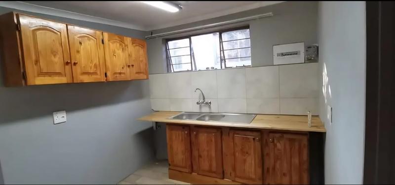 3 Bedroom Property for Sale in Mountain View Gauteng