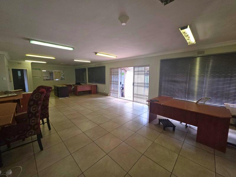 To Let Commercial Property for Rent in Glen Marais Gauteng