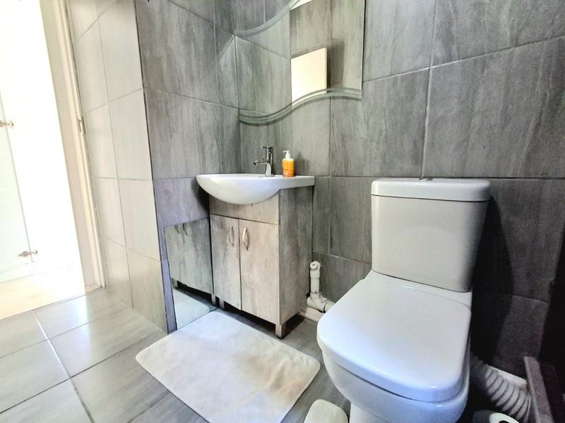 2 Bedroom Property for Sale in Eden Glen Gauteng