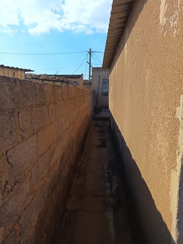 2 Bedroom Property for Sale in Thulani Gauteng