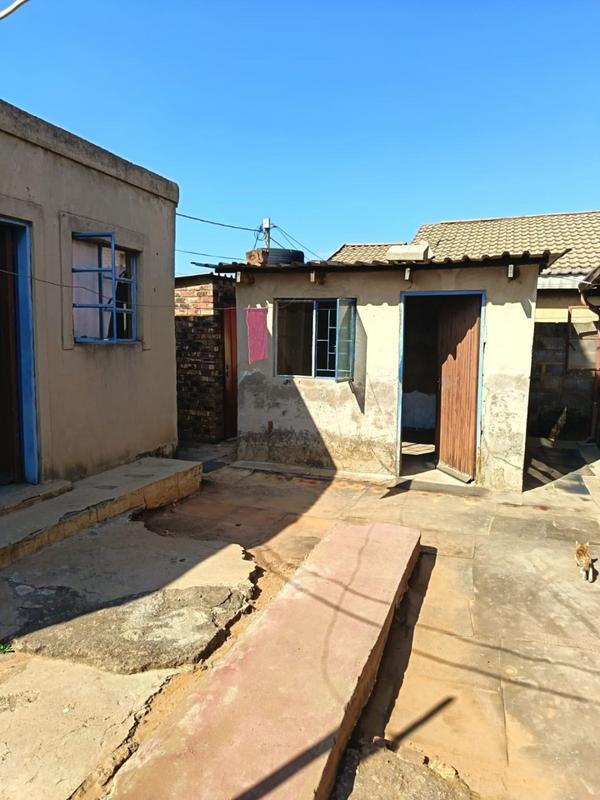 2 Bedroom Property for Sale in Thulani Gauteng