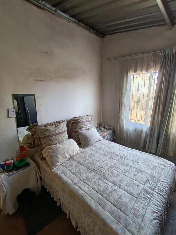 2 Bedroom Property for Sale in Thulani Gauteng