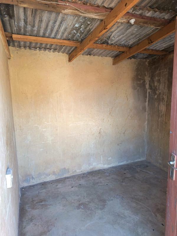 2 Bedroom Property for Sale in Thulani Gauteng