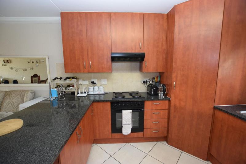 To Let 2 Bedroom Property for Rent in Paulshof Gauteng