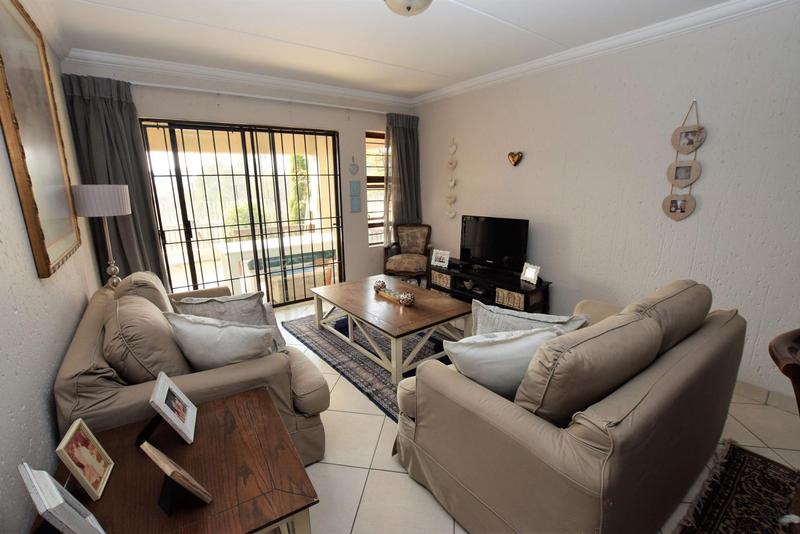 To Let 2 Bedroom Property for Rent in Paulshof Gauteng