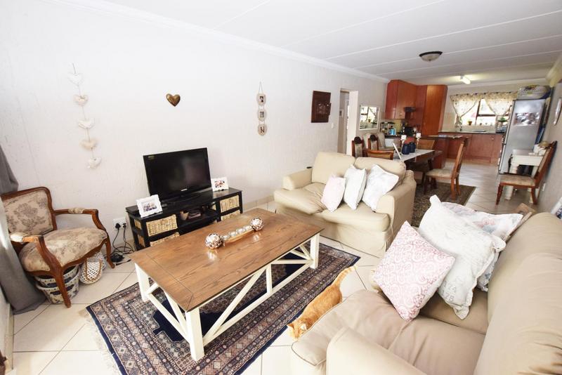 To Let 2 Bedroom Property for Rent in Paulshof Gauteng