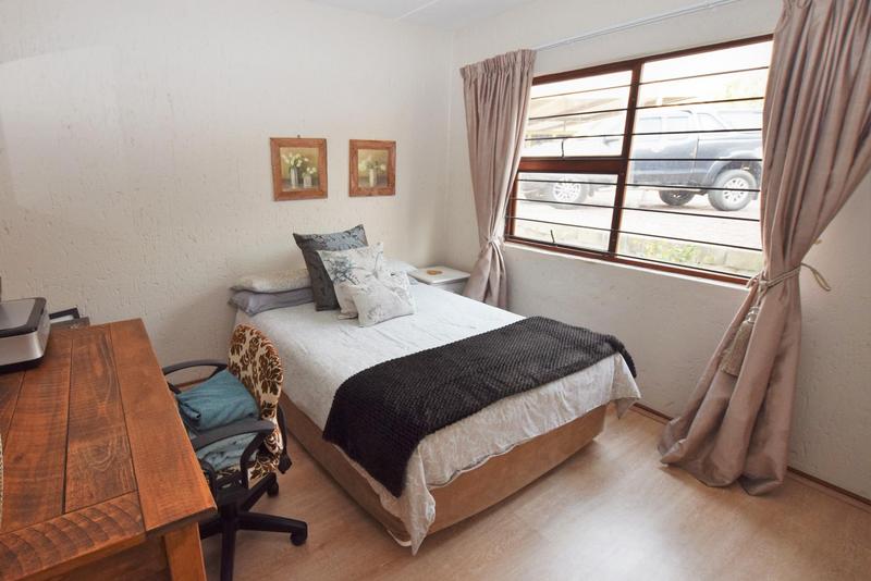 To Let 2 Bedroom Property for Rent in Paulshof Gauteng