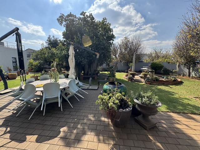 5 Bedroom Property for Sale in Midstream Ridge Gauteng