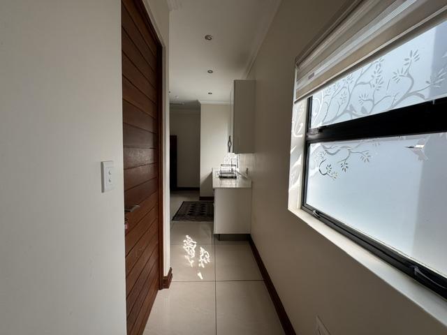 5 Bedroom Property for Sale in Midstream Ridge Gauteng
