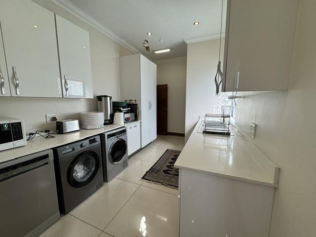 5 Bedroom Property for Sale in Midstream Ridge Gauteng