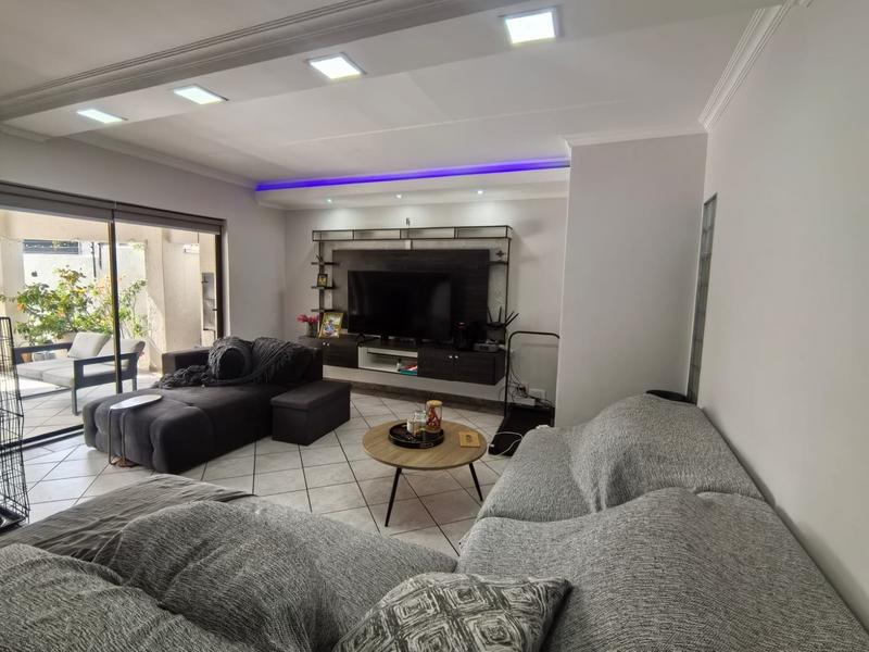 To Let 3 Bedroom Property for Rent in Bedfordview Gauteng