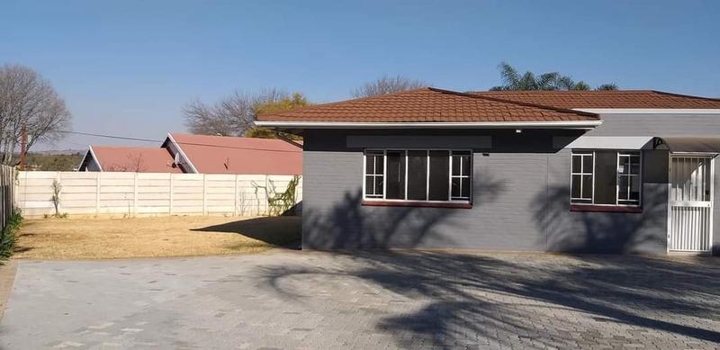 To Let 3 Bedroom Property for Rent in Sandringham Gauteng