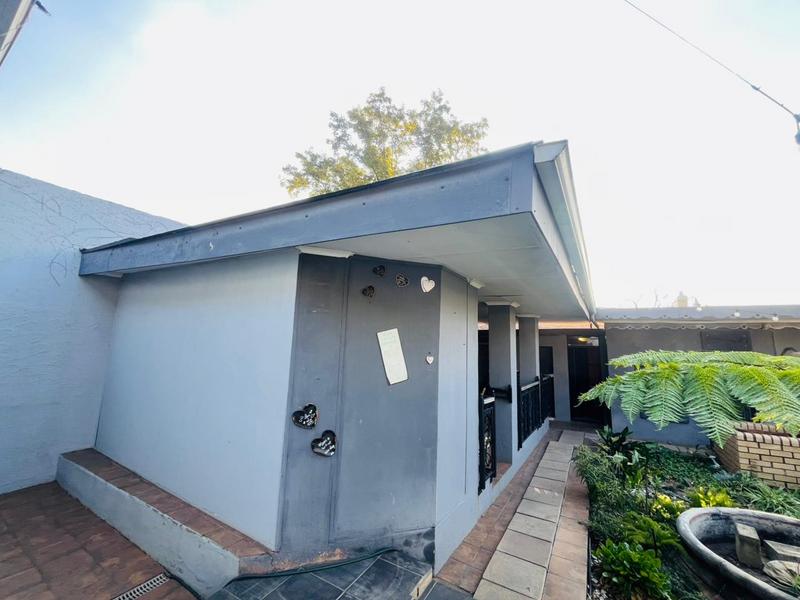 7 Bedroom Property for Sale in Benoni Central Gauteng