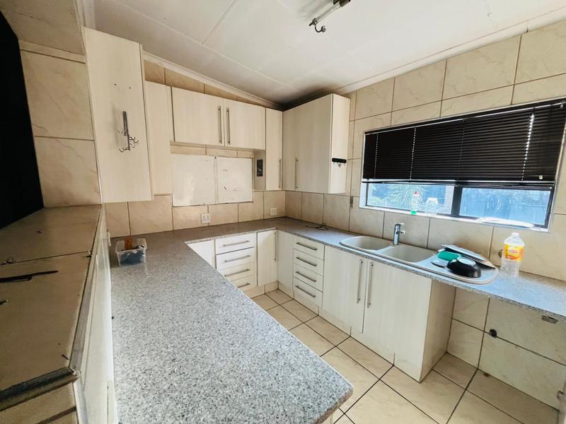 7 Bedroom Property for Sale in Benoni Central Gauteng