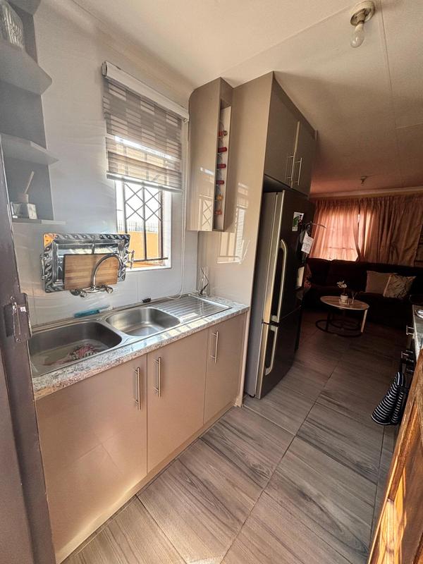 3 Bedroom Property for Sale in Windmill Park Gauteng