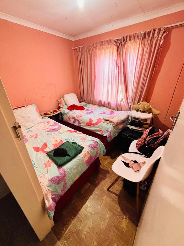 3 Bedroom Property for Sale in Windmill Park Gauteng