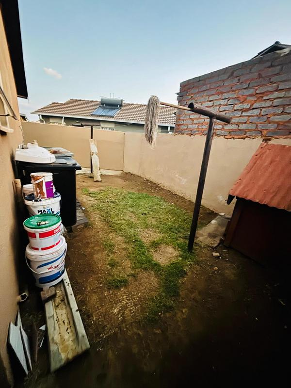 3 Bedroom Property for Sale in Windmill Park Gauteng