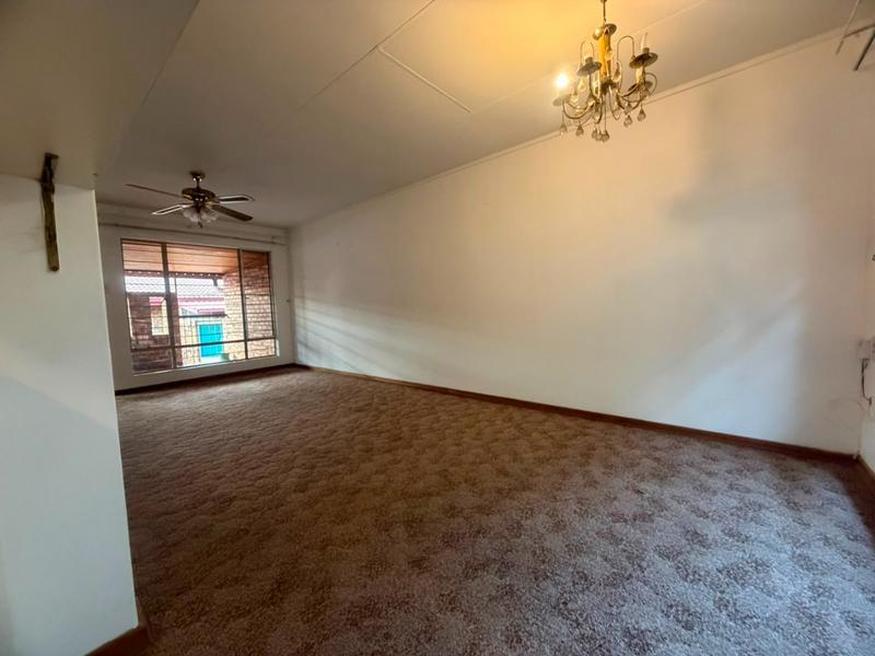 2 Bedroom Property for Sale in Amandasig Gauteng