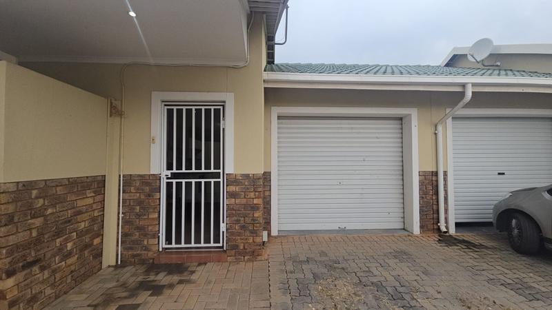 2 Bedroom Property for Sale in Ninapark Gauteng